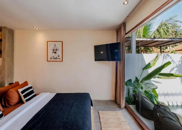 Tropical Ulu Private Pool Suite- Canna 別荘 ウルワツ