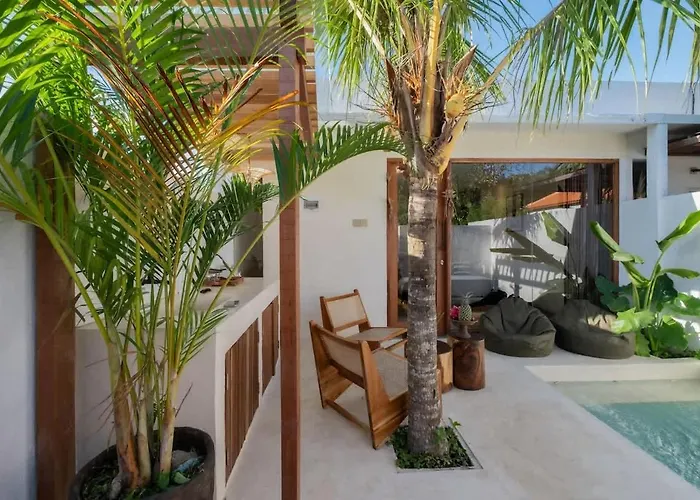 Tropical Ulu Private Pool Suite- Canna *