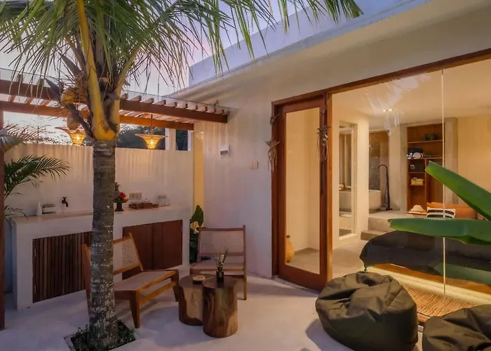 Tropical Ulu Private Pool Suite- Canna 別荘 *